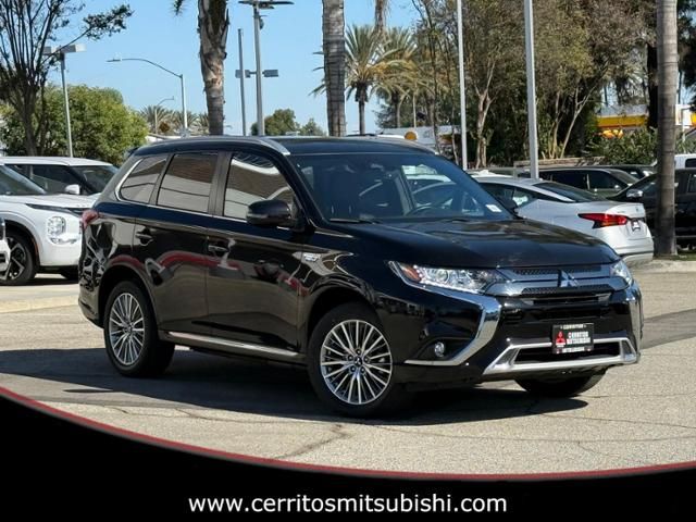 2021 Mitsubishi Outlander PHEV 