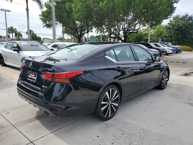 2021 Nissan Altima 2.0 SR