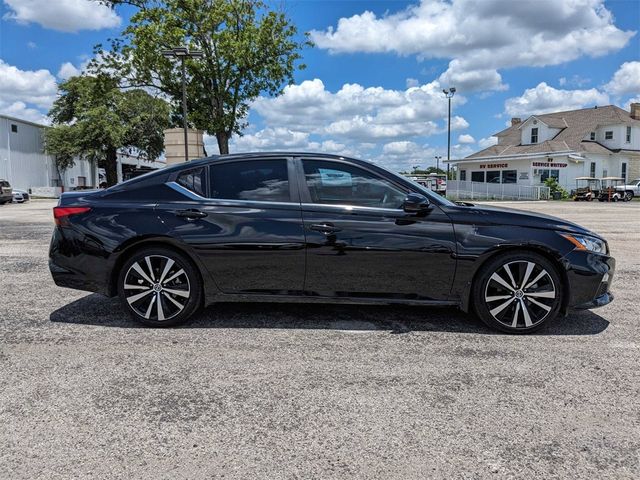 2021 Nissan Altima 2.0 SR