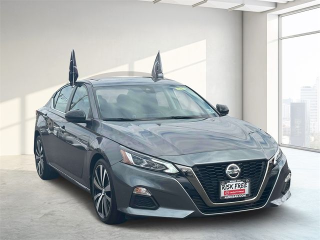 2021 Nissan Altima 2.0 SR