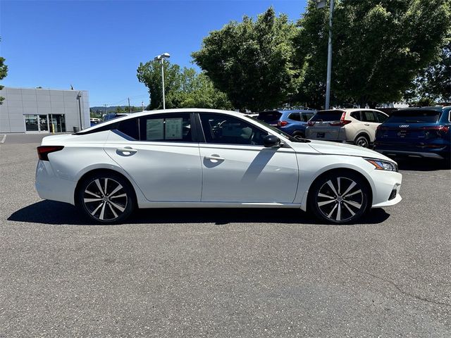 2021 Nissan Altima 2.0 SR