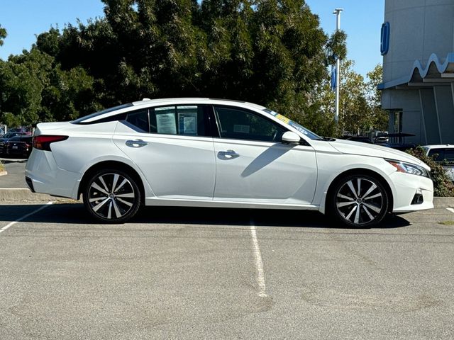 2021 Nissan Altima 2.5 Platinum