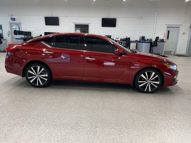 2021 Nissan Altima 2.5 Platinum