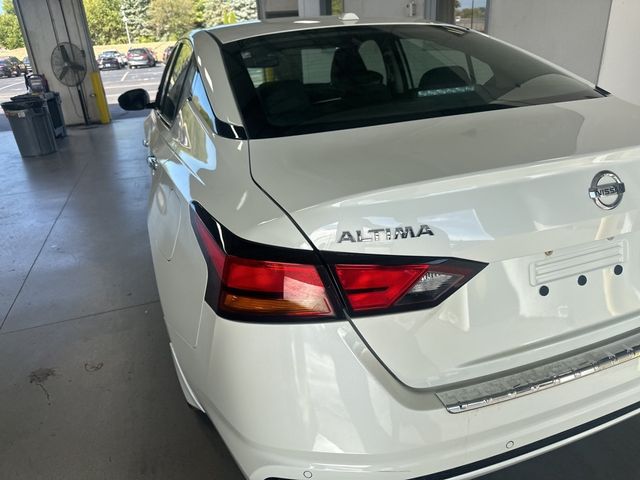 2021 Nissan Altima 2.5 Platinum