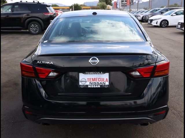 2021 Nissan Altima 2.5 SR