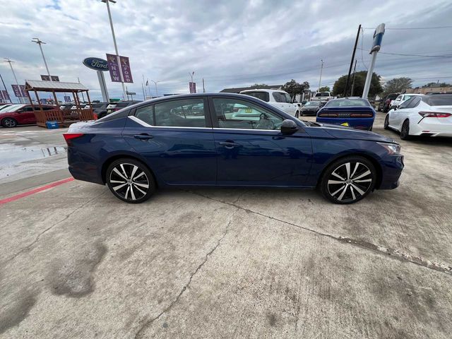 2021 Nissan Altima 2.5 SR