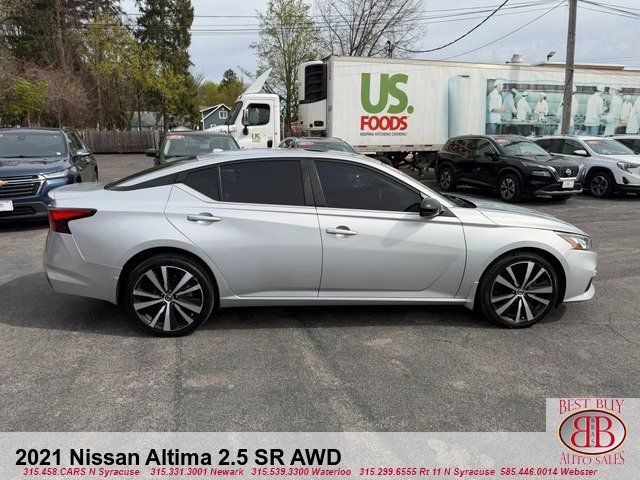 2021 Nissan Altima 2.5 SR