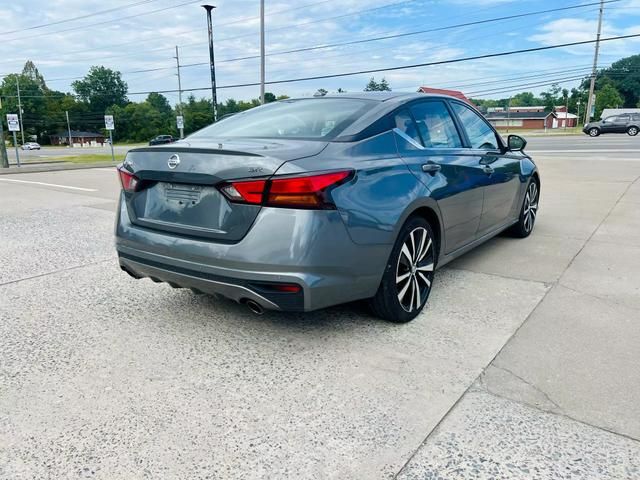 2021 Nissan Altima 2.5 SR