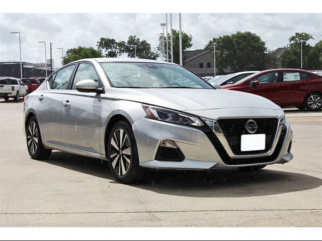 2021 Nissan Altima 2.5 SV