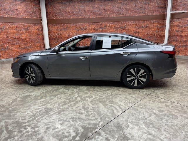 2021 Nissan Altima 2.5 SV