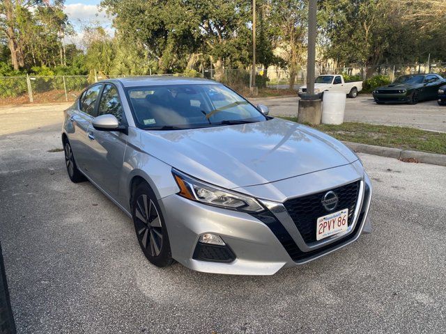 2021 Nissan Altima 2.5 SV