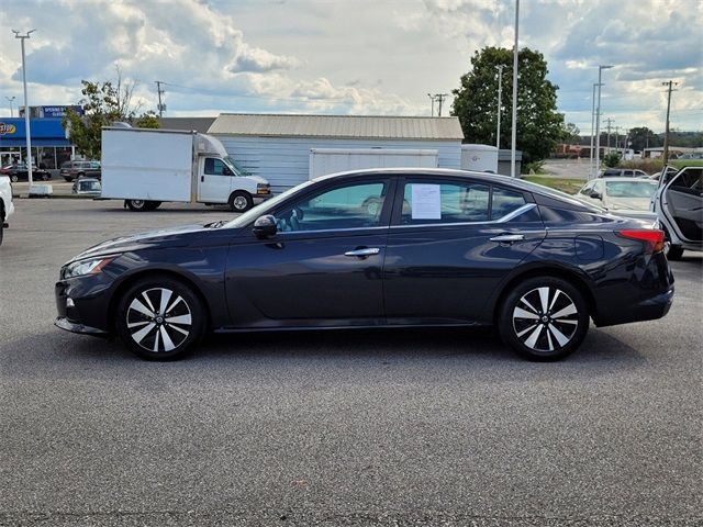 2021 Nissan Altima 2.5 SV