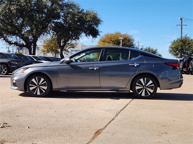 2021 Nissan Altima 2.5 SV