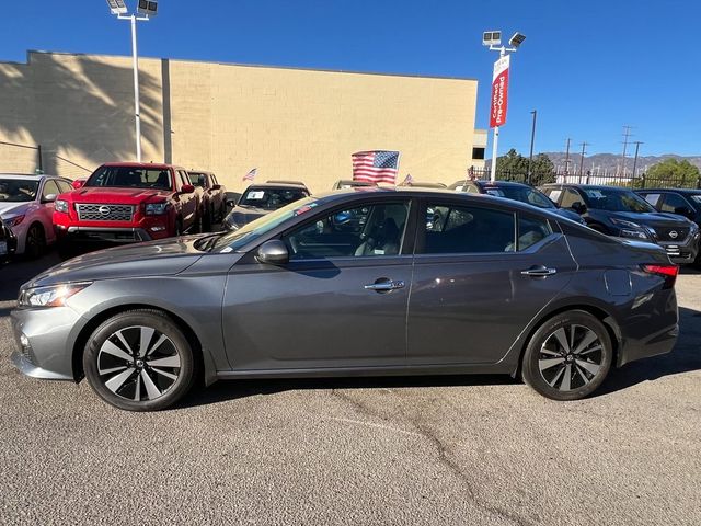 2021 Nissan Altima 2.5 SV