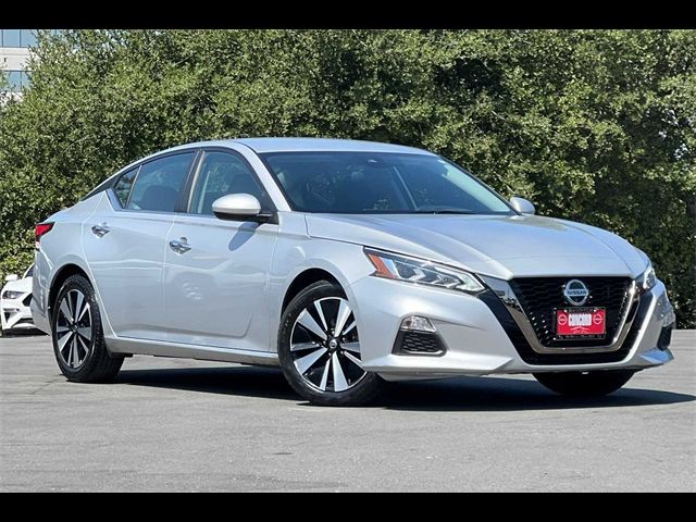 2021 Nissan Altima 2.5 SV