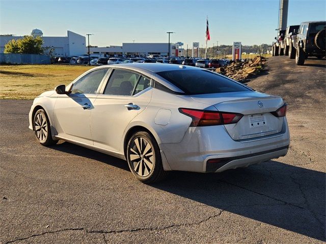 2021 Nissan Altima 2.5 SV