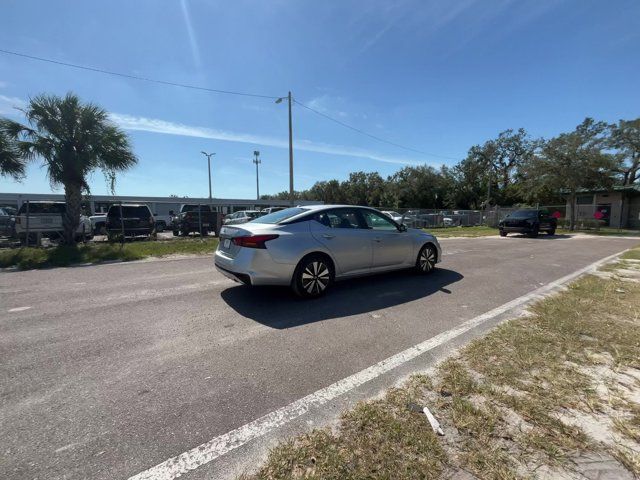 2021 Nissan Altima 2.5 SV