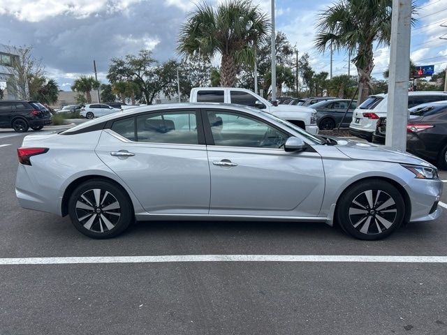 2021 Nissan Altima 2.5 SV