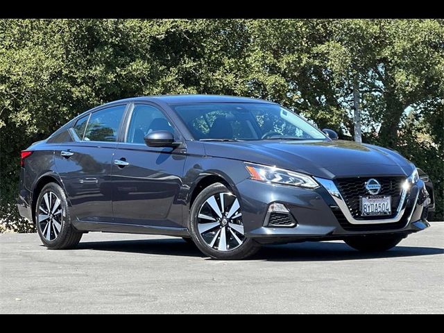 2021 Nissan Altima 2.5 SV