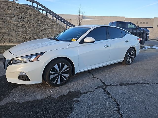 2021 Nissan Altima 2.5 SV