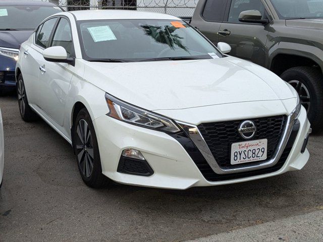 2021 Nissan Altima 2.5 SV