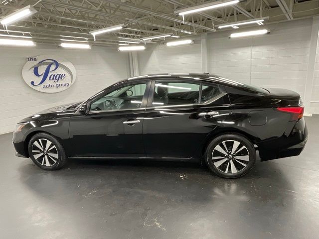 2021 Nissan Altima 2.5 SV