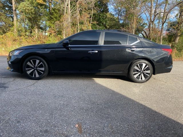 2021 Nissan Altima 2.5 SV