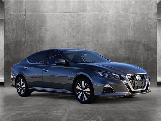 2021 Nissan Altima 2.5 SV