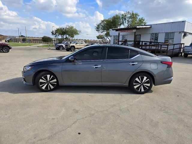 2021 Nissan Altima 2.5 SV