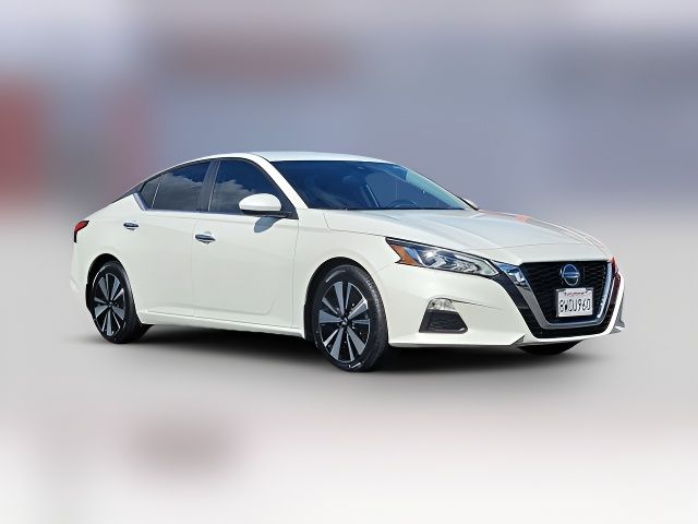 2021 Nissan Altima 2.5 SV