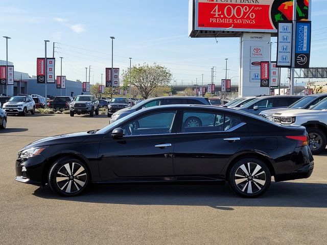 2021 Nissan Altima 2.5 SV