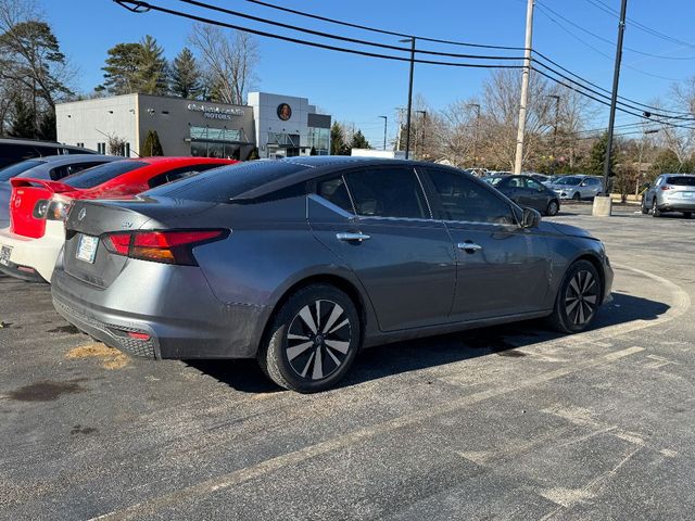 2021 Nissan Altima 2.5 SV