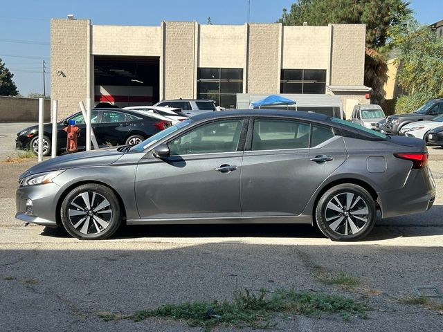 2021 Nissan Altima 2.5 SV