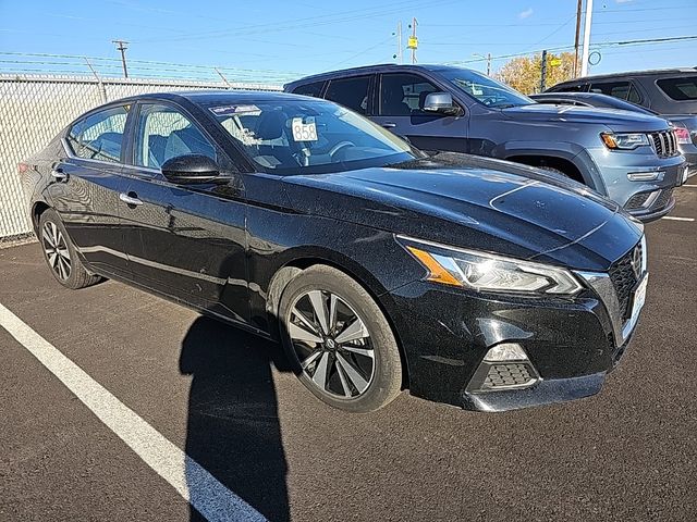 2021 Nissan Altima 2.5 SV