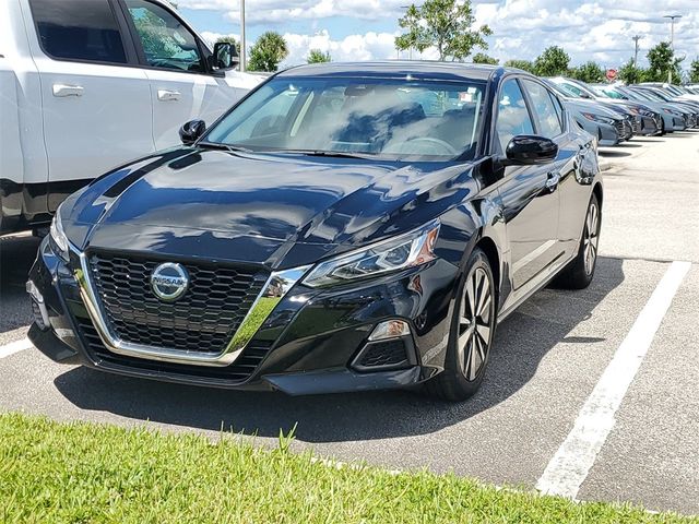 2021 Nissan Altima 2.5 SV