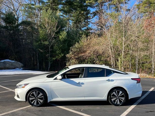 2021 Nissan Altima 2.5 SV