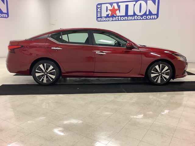 2021 Nissan Altima 2.5 SV