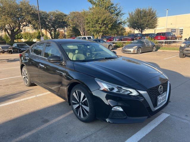 2021 Nissan Altima 2.5 SV