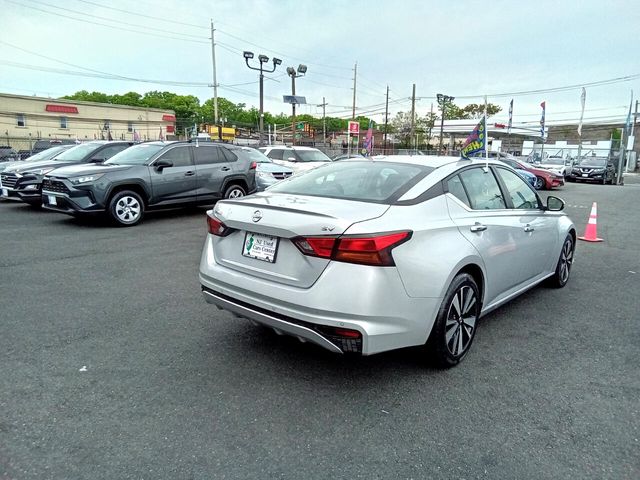 2021 Nissan Altima 2.5 SV