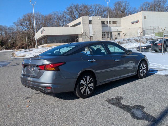 2021 Nissan Altima 2.5 SV