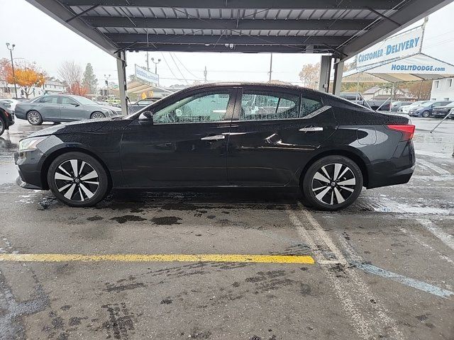 2021 Nissan Altima 2.5 SV