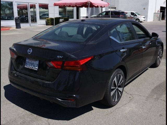 2021 Nissan Altima 2.5 SV