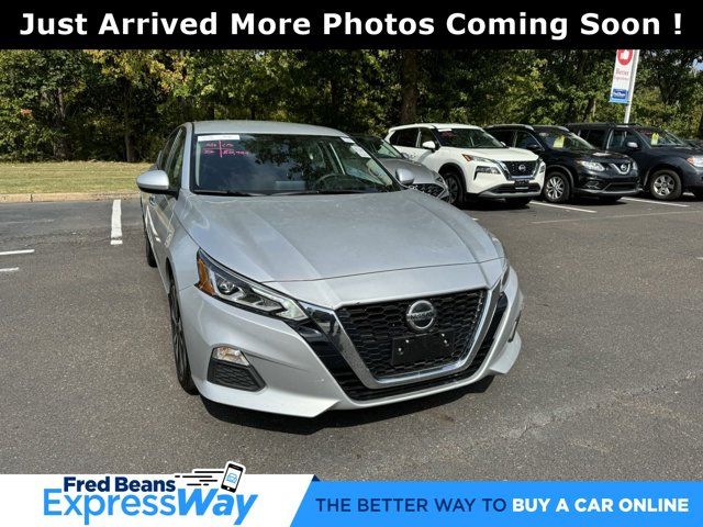 2021 Nissan Altima 2.5 SV