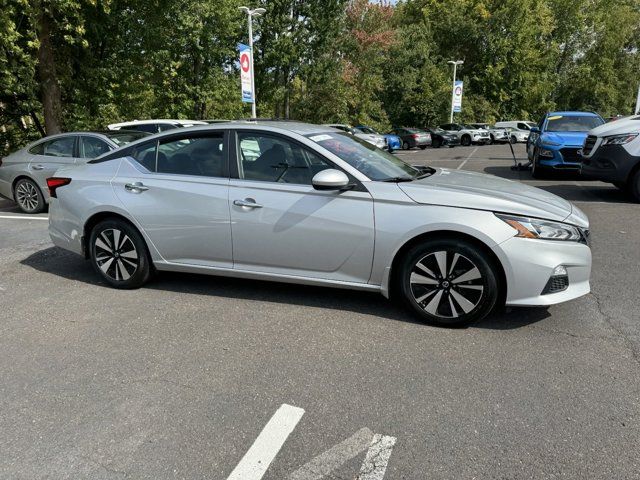 2021 Nissan Altima 2.5 SV