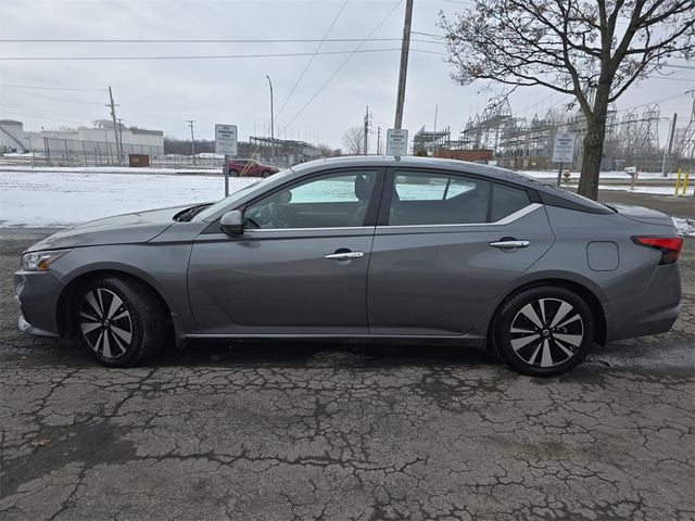 2021 Nissan Altima 2.5 SV