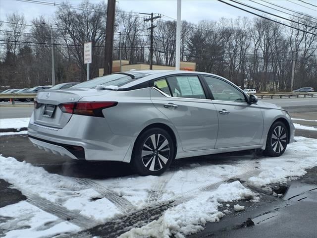 2021 Nissan Altima 2.5 SV