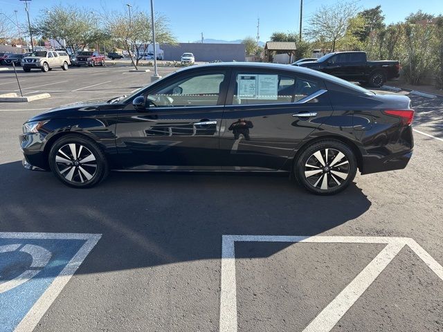 2021 Nissan Altima 2.5 SV