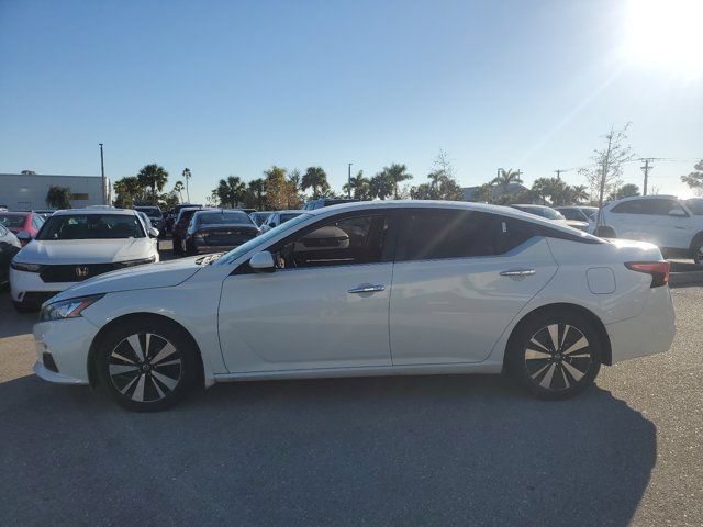 2021 Nissan Altima 2.5 SV