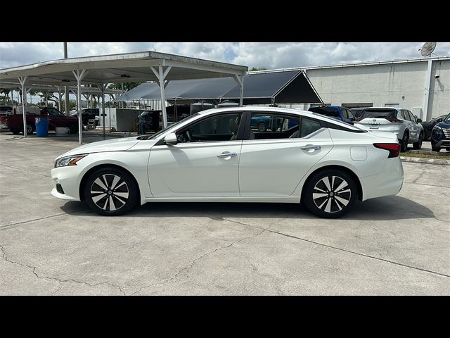 2021 Nissan Altima 2.5 SV