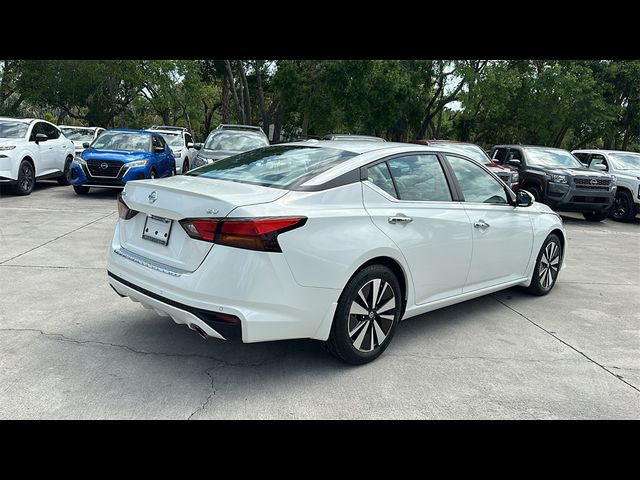 2021 Nissan Altima 2.5 SV